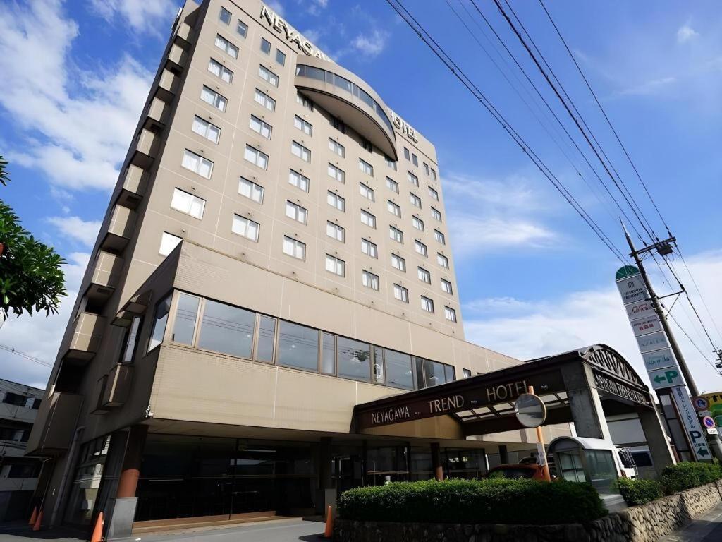 Neyagawa Trend Hotel Osaka Bagian luar foto
